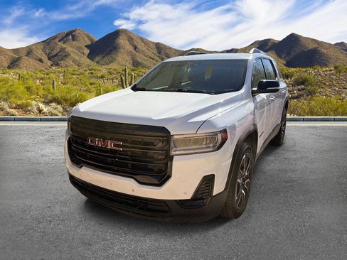 Used 2021 GMC Acadia SLE w/ Driver Convenience Package FWD image 2