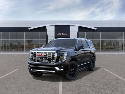 New 2026 GMC Yukon Denali w/ Sun & Power Step Package image 8