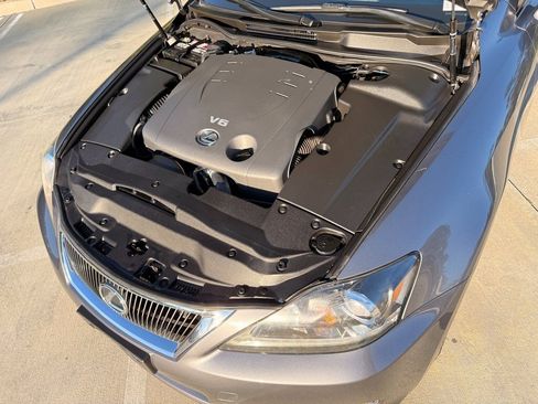 Used 2015 Lexus IS 250C image 5