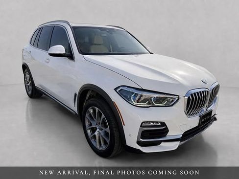 Used 2019 BMW X5 xDrive40i w/ Premium Package 2 AWD/4WD image 3