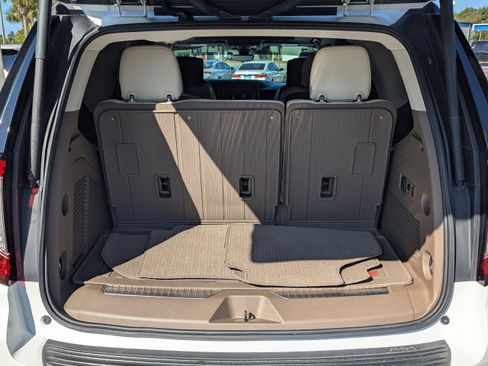Used 2021 GMC Yukon Denali w/ Denali Ultimate Package image 12
