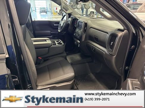 Used 2022 Chevrolet Silverado 1500 Custom Trail Boss w/ Midnight Edition image 18