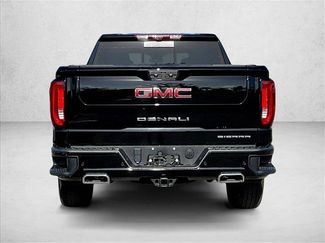 Used 2024 GMC Sierra 1500 Denali w/ Technology Package video 4