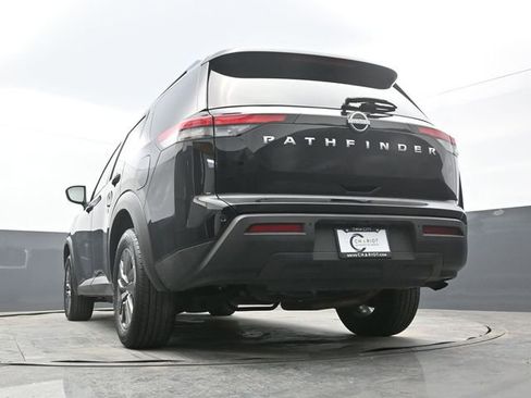 Used 2025 Nissan Pathfinder SV image 57