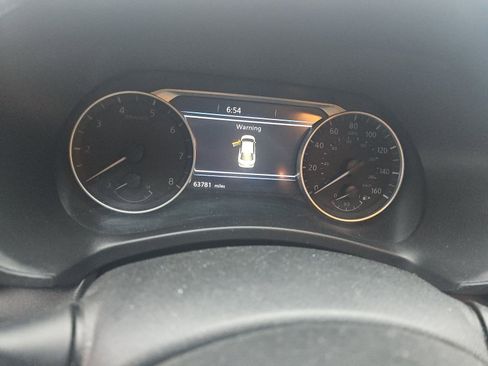 Used 2023 Nissan Sentra SV FWD image 8