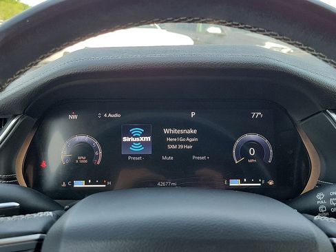 Used 2021 Jeep Grand Cherokee L Limited image 19