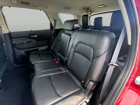 Used 2023 Nissan Pathfinder SL FWD image 21