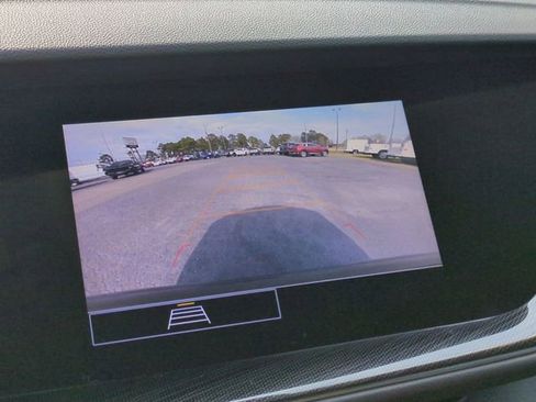 Used 2023 Buick Envision Preferred image 17