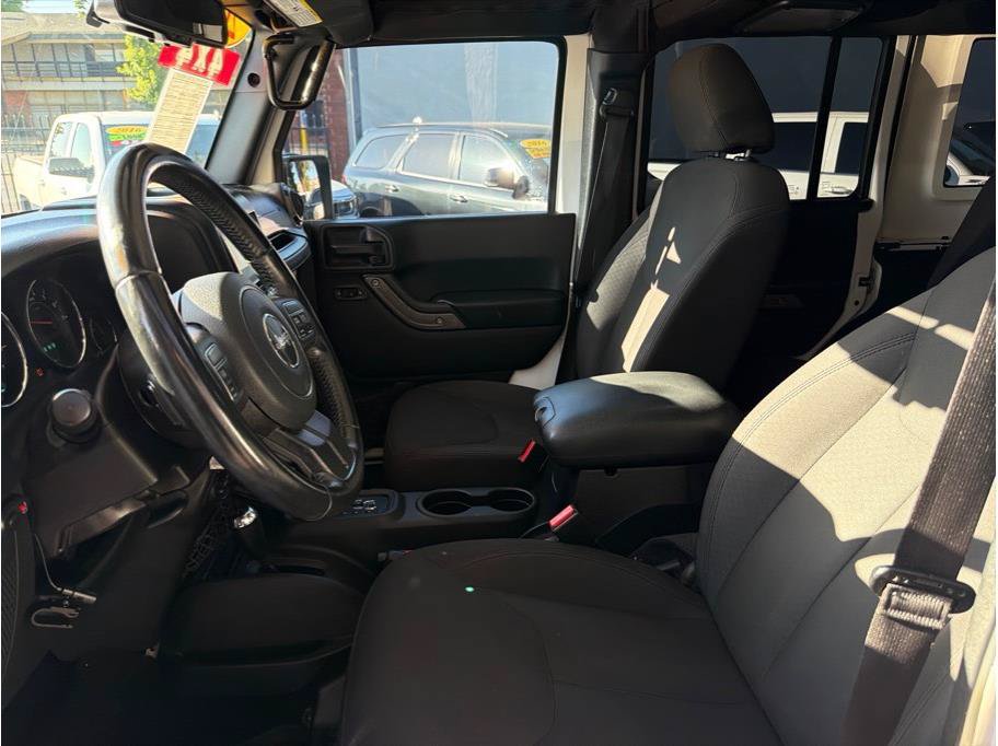 Used 2017 Jeep Wrangler Unlimited Sport w/ Quick Order Package 24S AWD/4WD image 9