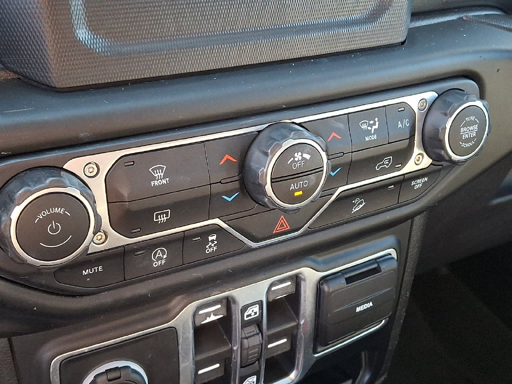Used 2021 Jeep Wrangler Unlimited Sport AWD/4WD image 15