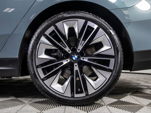 Used 2026 BMW 540i xDrive AWD/4WD image 39