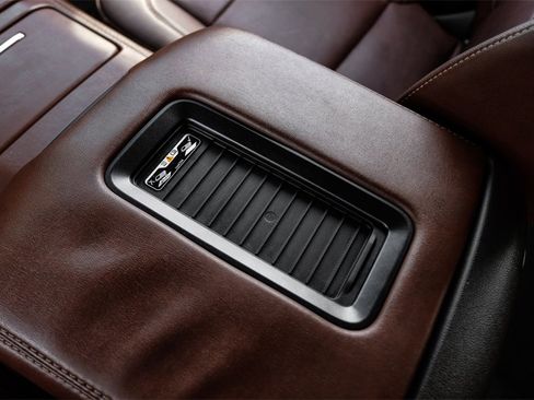 Used 2020 Chevrolet Suburban Premier w/ 6.2L Performance Package image 26