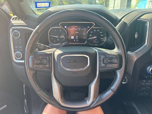 Used 2022 GMC Sierra 2500 Denali w/ Denali Ultimate Package AWD/4WD image 13