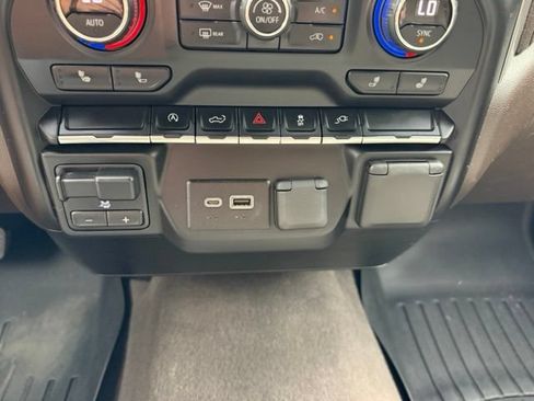 Used 2020 Chevrolet Silverado 1500 LT w/ Fleet Comfort Package AWD/4WD image 36