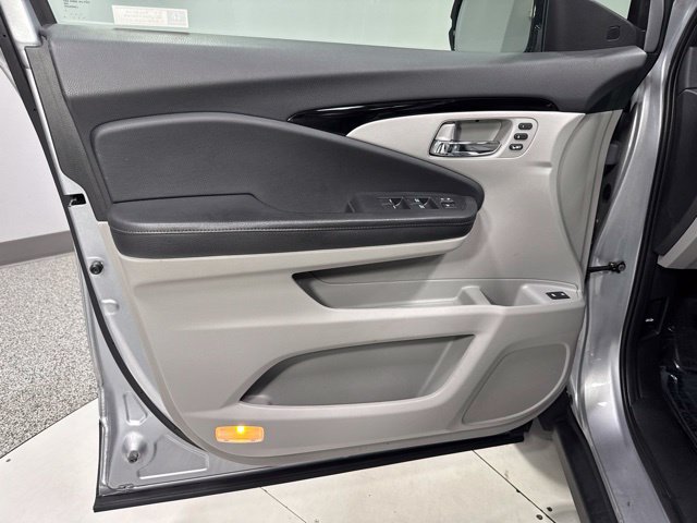 Used 2019 Honda Pilot Elite image 13