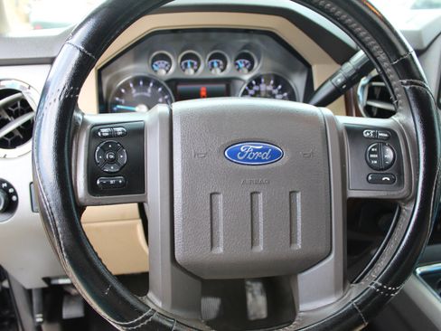 Used 2013 Ford F250 Lariat w/ Lariat Ultimate Pkg image 28
