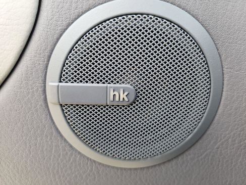 Used 1998 BMW 328i Convertible image 25