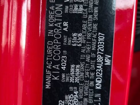Certified 2023 Kia Soul LX FWD image 3