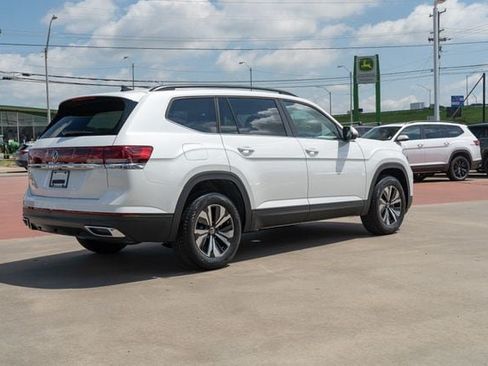 New 2026 Volkswagen Atlas SE FWD image 6