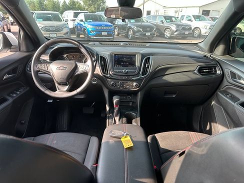 Used 2022 Chevrolet Equinox RS w/ LPO, Floor Liner Package AWD/4WD image 26