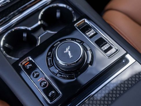 Certified 2025 Rolls-Royce Ghost Black Badge AWD/4WD image 40