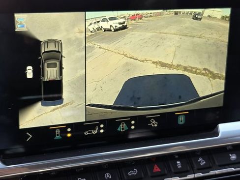 Used 2022 Chevrolet Silverado 1500 LTZ w/ LTZ Premium Package AWD/4WD image 19