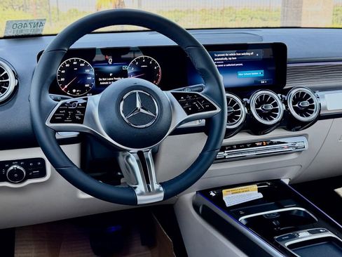 New 2026 Mercedes-Benz GLB 250 image 26
