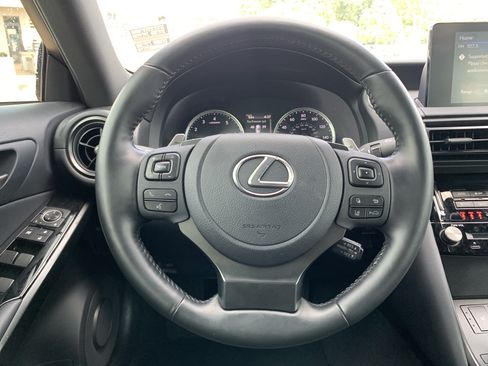 Used 2025 Lexus IS 350 F Sport RWD image 18