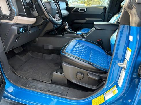 Used 2023 Ford Bronco Wildtrak image 9