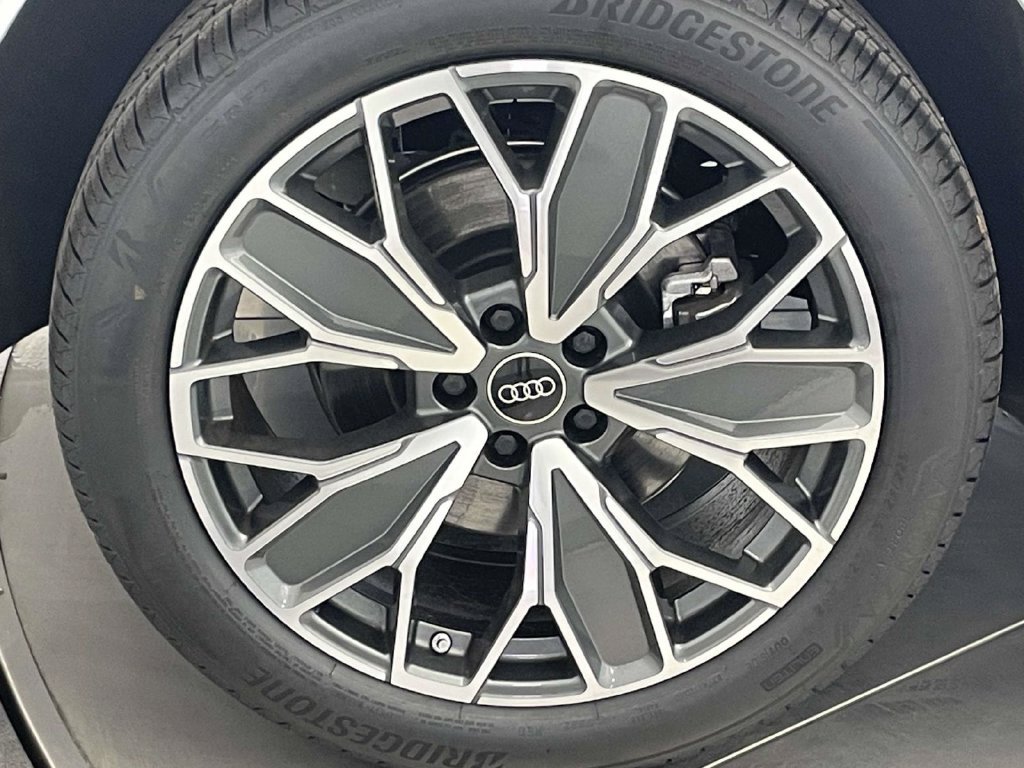 New 2026 Audi Q5 Premium Plus AWD/4WD image 13