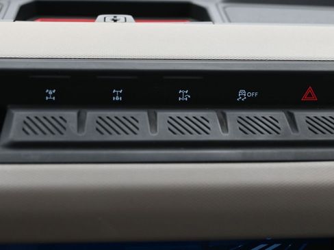 Used 2023 Ford Bronco Wildtrak image 19