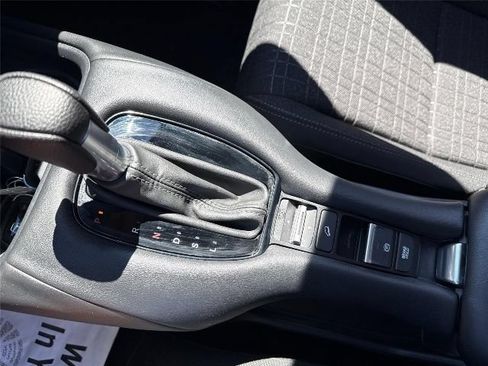 Used 2024 Honda HR-V LX image 16