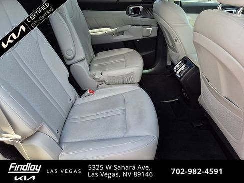 Certified 2023 Kia Sorento SX Prestige AWD/4WD image 20