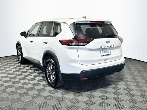 Used 2025 Nissan Rogue S FWD image 6