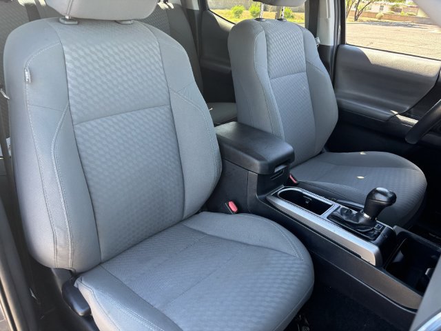 Used 2020 Toyota Tacoma SR5 RWD image 10