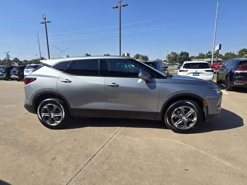 Used 2024 Chevrolet Blazer LT image 4
