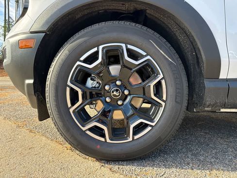 New 2025 Ford Bronco Sport Outer Banks AWD/4WD image 9