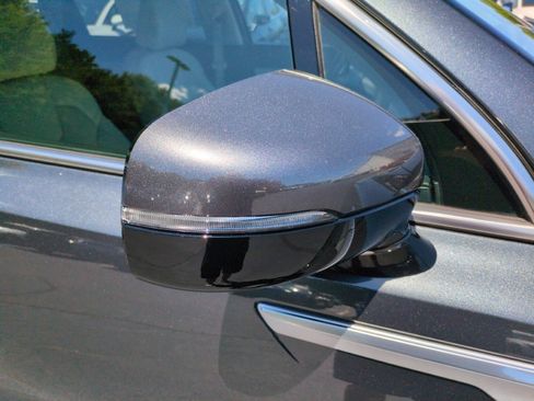 Used 2024 Kia Sorento EX w/ Panoramic Sunroof Package FWD image 33