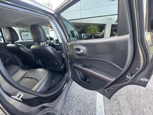 Used 2021 Jeep Compass Trailhawk AWD/4WD image 21