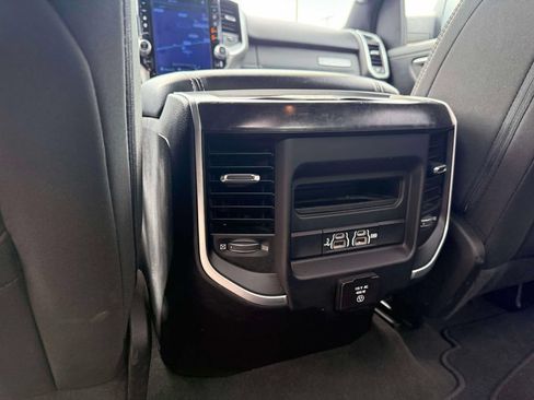 Used 2020 RAM 1500 Big Horn AWD/4WD image 13