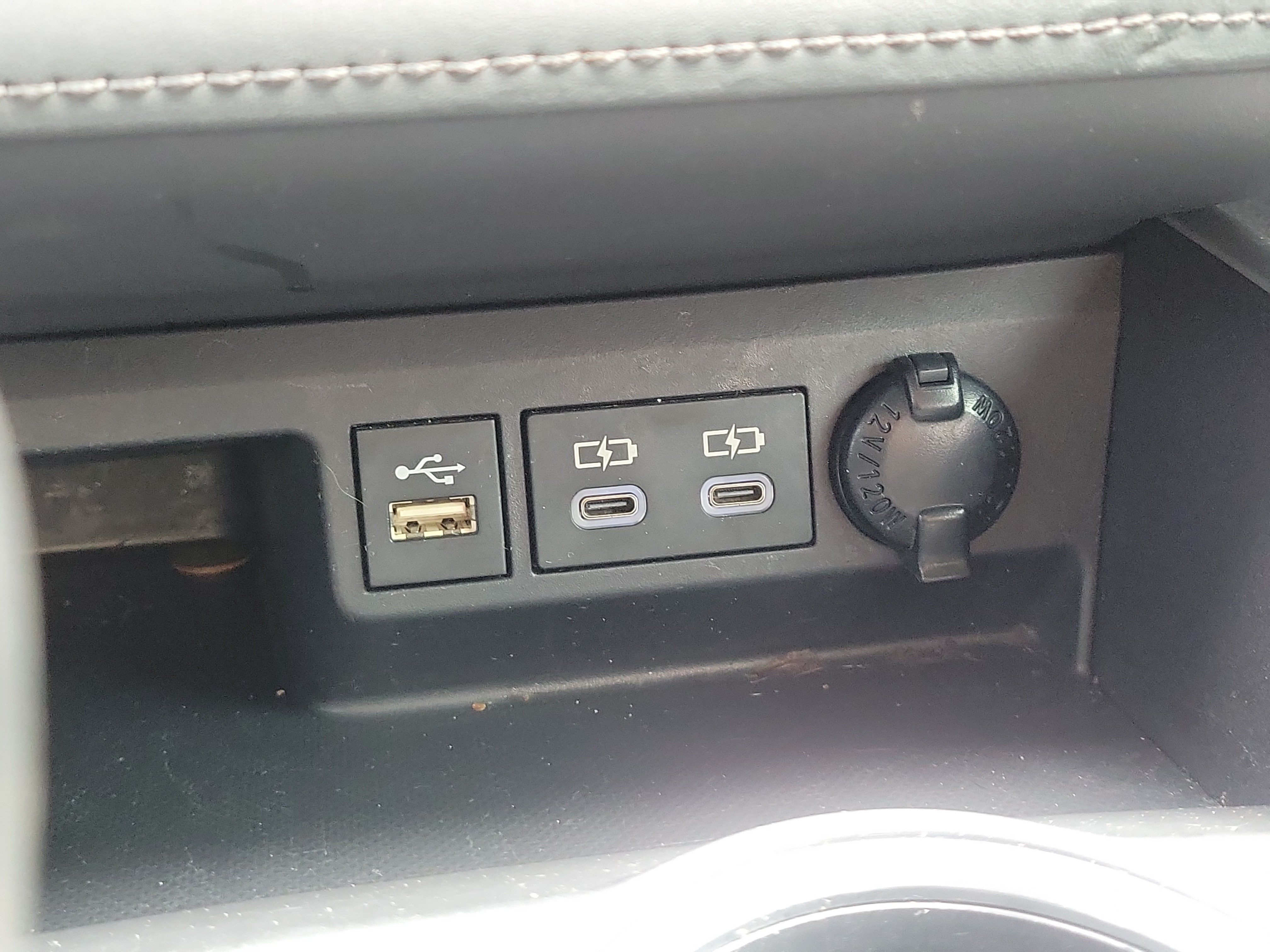 Used 2023 Toyota Highlander L w/ Protection Package #3 (TMS) FWD image 28