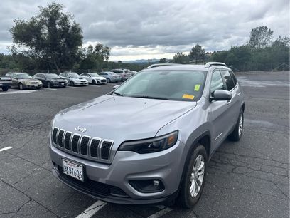 Used 2019 Jeep Cherokee Latitude w/ Popular Appearance Group