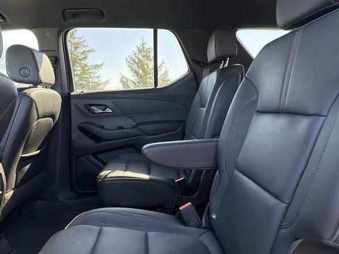 Certified 2023 Chevrolet Traverse RS image 22