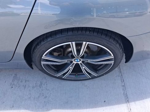 Used 2024 BMW 330i Sedan w/ Premium Package RWD image 19