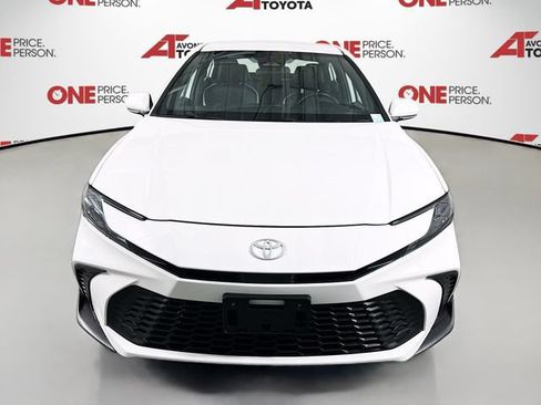 Certified 2025 Toyota Camry SE FWD image 3