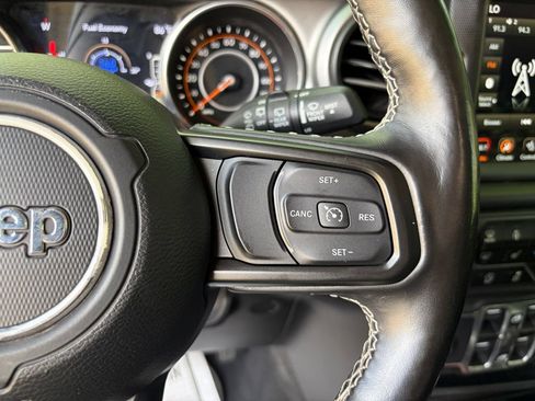 Used 2021 Jeep Wrangler Unlimited Sport AWD/4WD image 17