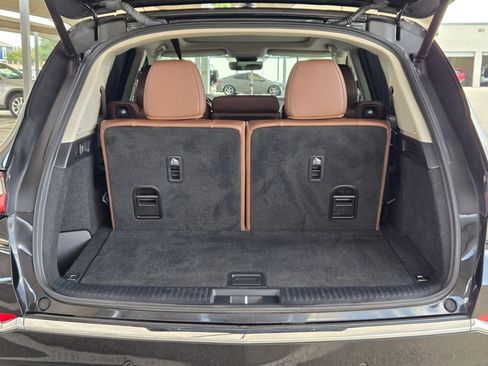 Used 2024 Acura MDX SH-AWD w/ Technology Package image 25