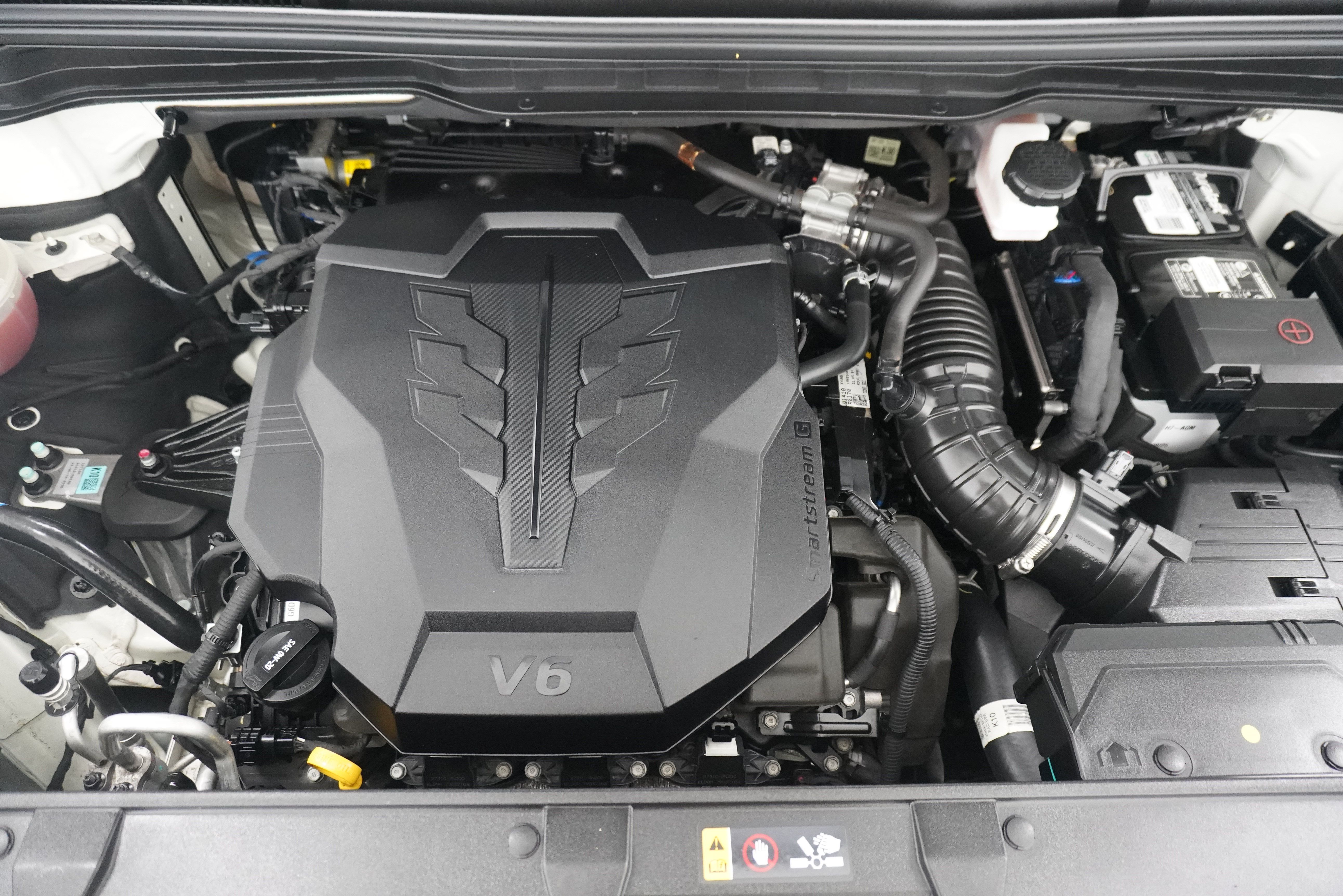 Used 2022 Kia Carnival LX FWD image 29