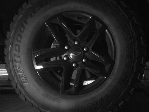 Used 2021 Chevrolet Silverado 1500 LT Trail Boss w/ Convenience Package II AWD/4WD image 10