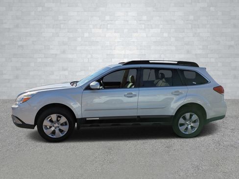 Used 2012 Subaru Outback 2.5i Premium image 8